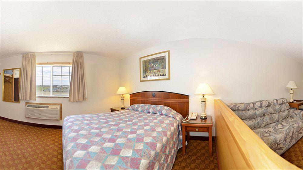 Econo Lodge Inn & Suites Madras Εξωτερικό φωτογραφία