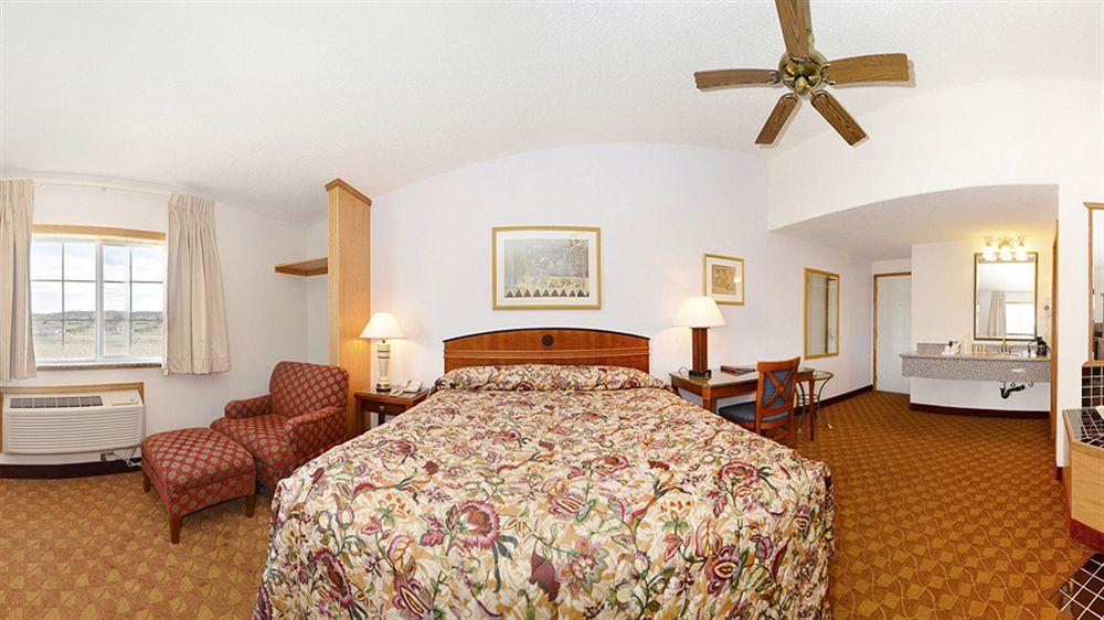 Econo Lodge Inn & Suites Madras Εξωτερικό φωτογραφία