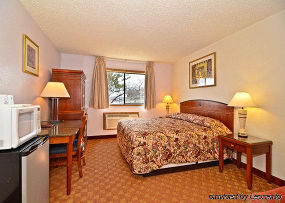 Econo Lodge Inn & Suites Madras Δωμάτιο φωτογραφία