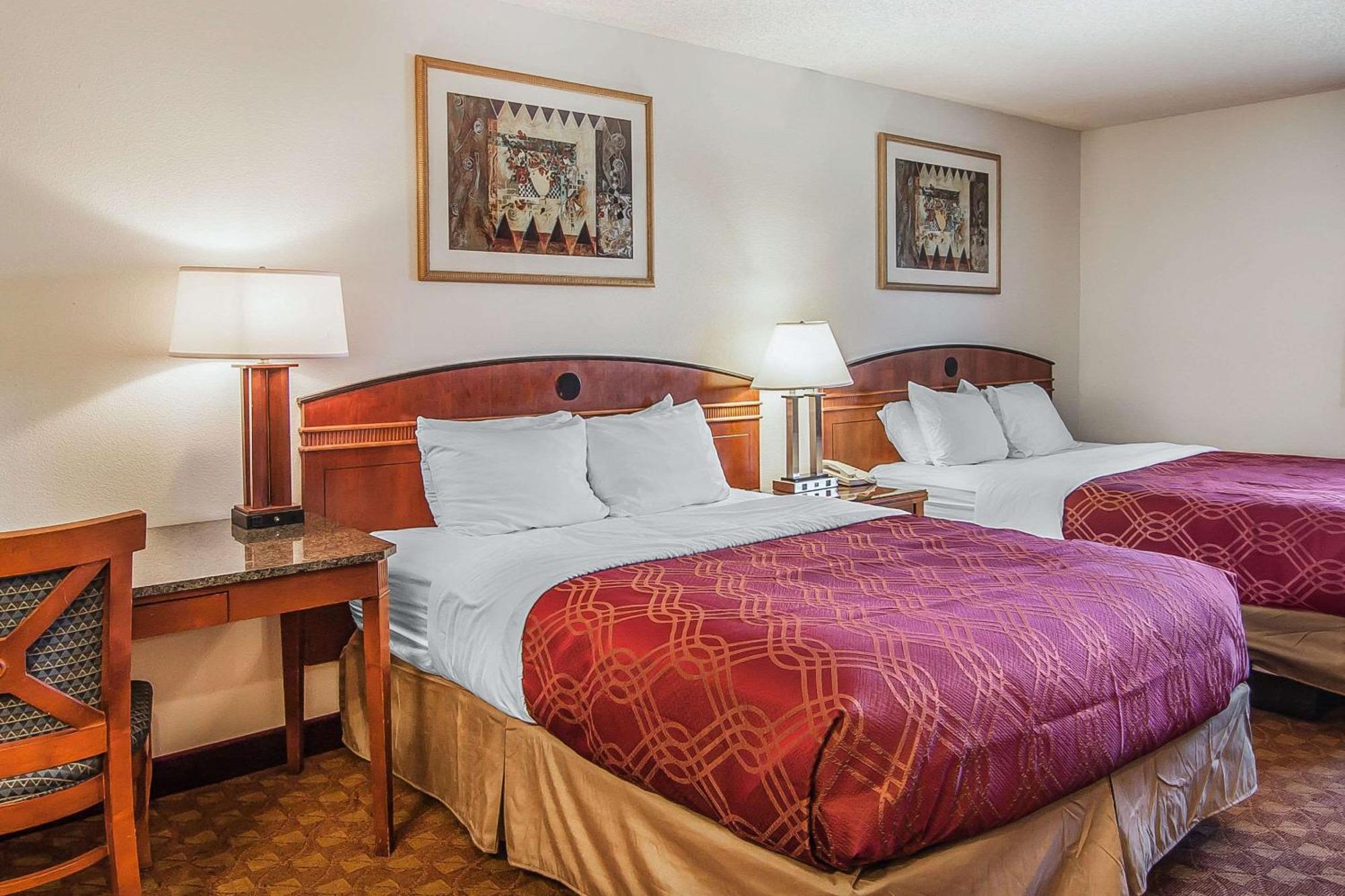 Econo Lodge Inn & Suites Madras Εξωτερικό φωτογραφία